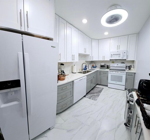 10126 S 44th Terrace S, Boynton Beach, FL 33436