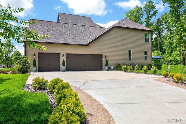 7105 Castle Cliff Court, St Charles, MO 63304
