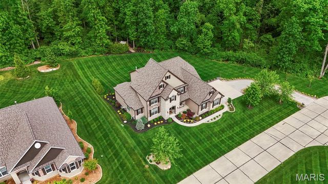 7105 Castle Cliff Court, St Charles, MO 63304
