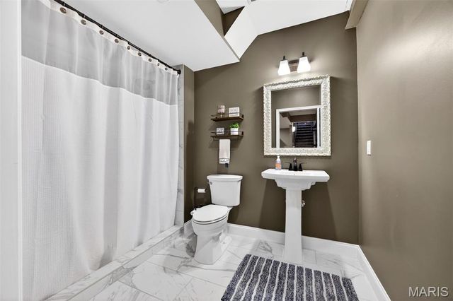 7105 Castle Cliff Court, St Charles, MO 63304
