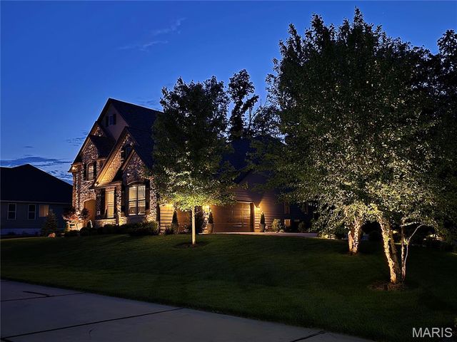 7105 Castle Cliff Court, St Charles, MO 63304