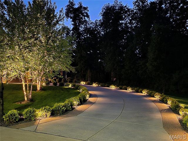 7105 Castle Cliff Court, St Charles, MO 63304