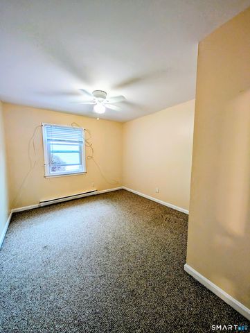 2 Irving Place B, Danbury, CT 06810