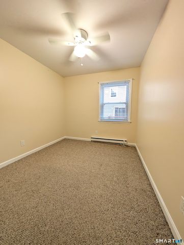 2 Irving Place B, Danbury, CT 06810