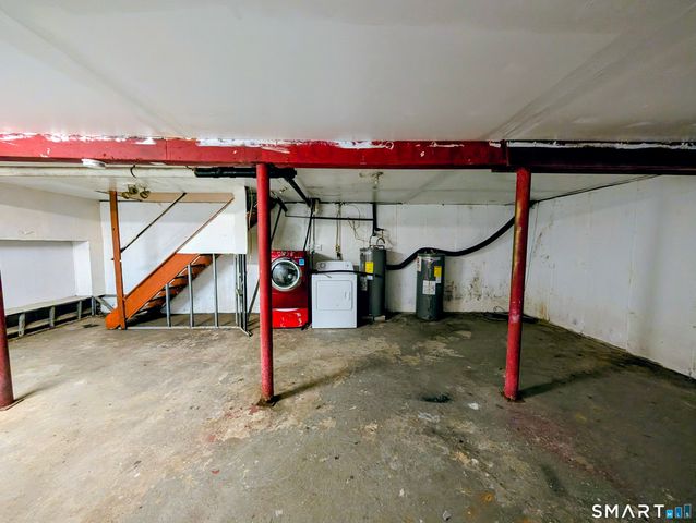 2 Irving Place B, Danbury, CT 06810