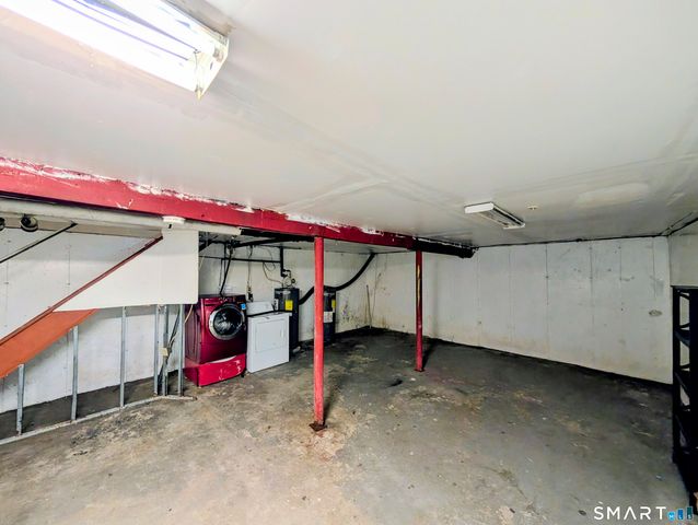 2 Irving Place B, Danbury, CT 06810