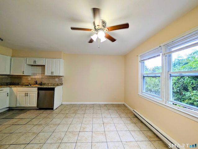 2 Irving Place B, Danbury, CT 06810