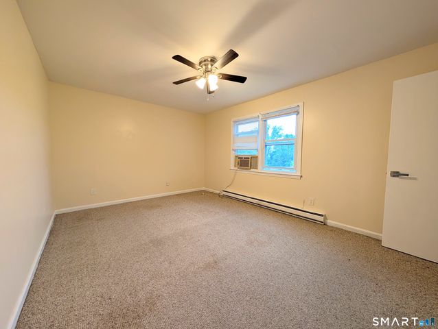 2 Irving Place B, Danbury, CT 06810