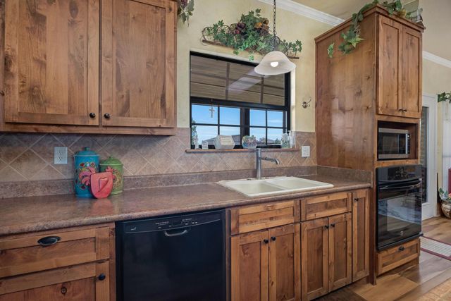 9300 PLANTATION Drive, Canyon, TX 79015