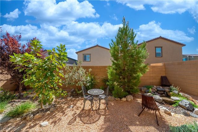 10983 Cambridge Lakes Avenue, Las Vegas, NV 89166