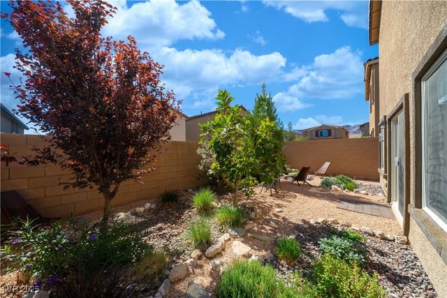 10983 Cambridge Lakes Avenue, Las Vegas, NV 89166