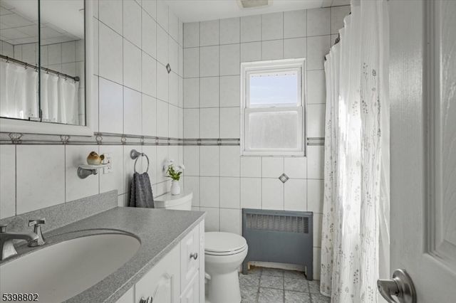 535 Roosevelt Ave, River Vale Twp., NJ 07675