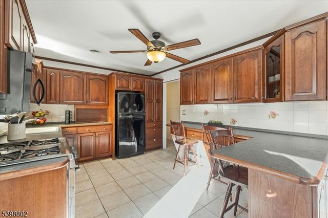 535 Roosevelt Ave, River Vale Twp., NJ 07675