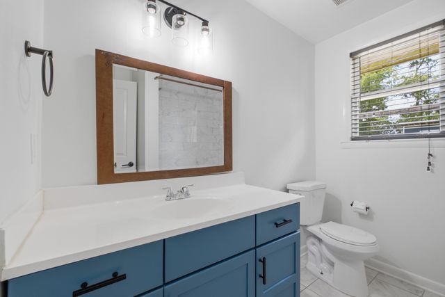 547 Harding Pl, Nashville, TN 37211