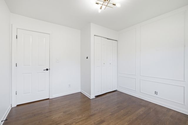 547 Harding Pl, Nashville, TN 37211