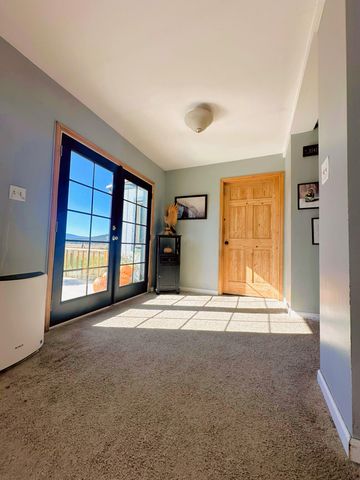 33228 Malheur Street, Sprague River, OR 97639