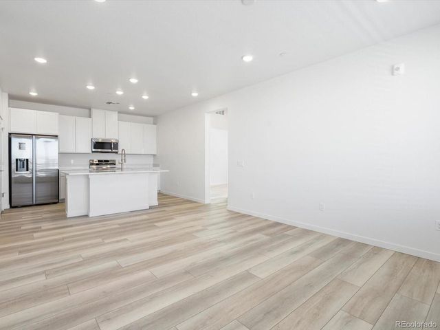 6153 N Ceylon St 3-307, Denver, CO 80249
