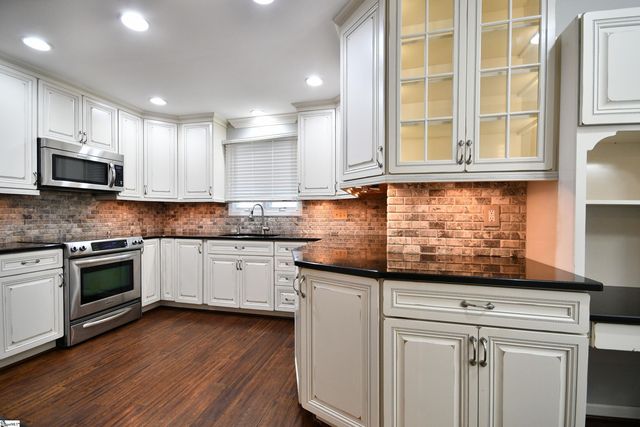 2 Stone Meadow Road, Greenville, SC 29615