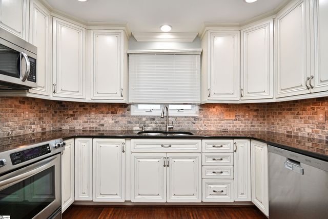 2 Stone Meadow Road, Greenville, SC 29615