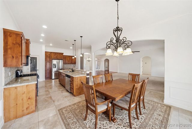 2501 Forest Ridge Parkway, Claremore, OK 74017