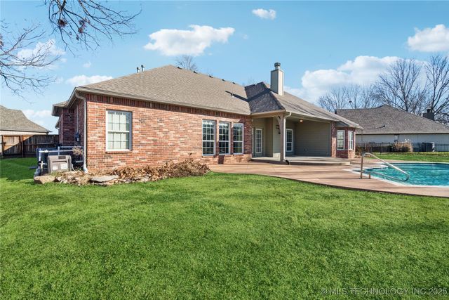 2501 Forest Ridge Parkway, Claremore, OK 74017