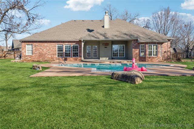 2501 Forest Ridge Parkway, Claremore, OK 74017