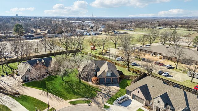 2501 Forest Ridge Parkway, Claremore, OK 74017