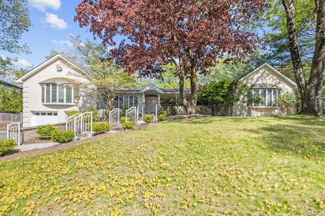 10 Elyise Road, Monsey, NY 10952