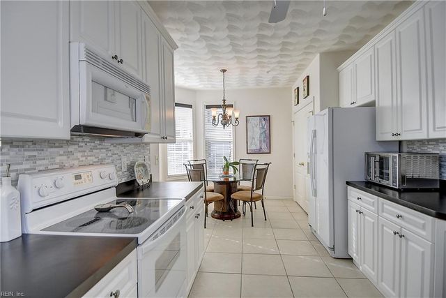 2817 Majestic Oak CT, Virginia Beach, VA 23456