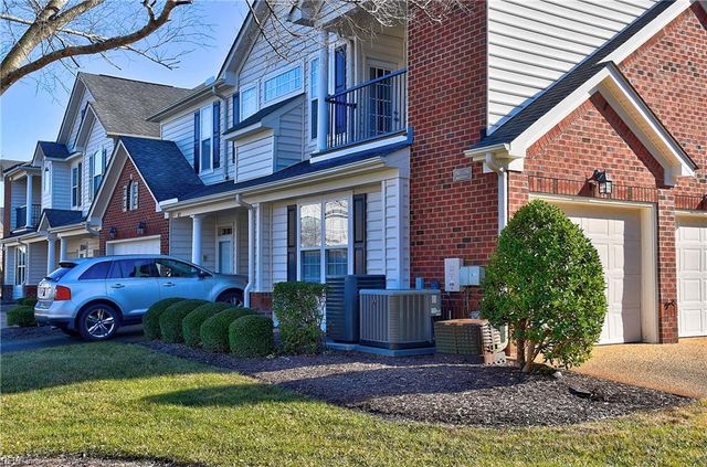 2817 Majestic Oak CT, Virginia Beach, VA 23456