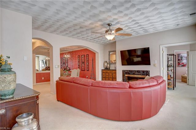 2817 Majestic Oak CT, Virginia Beach, VA 23456