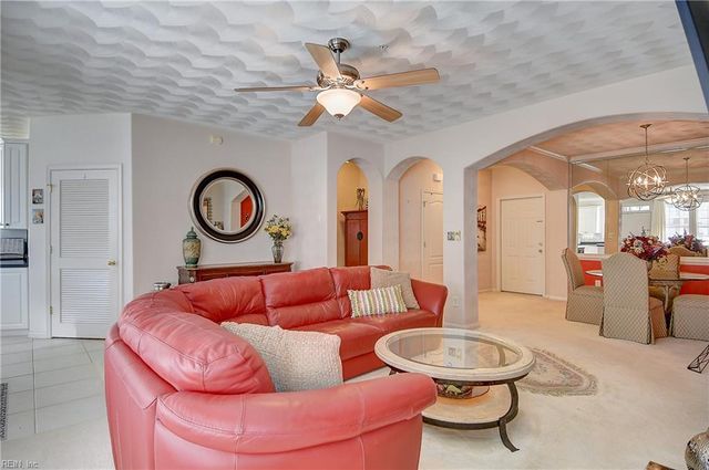 2817 Majestic Oak CT, Virginia Beach, VA 23456