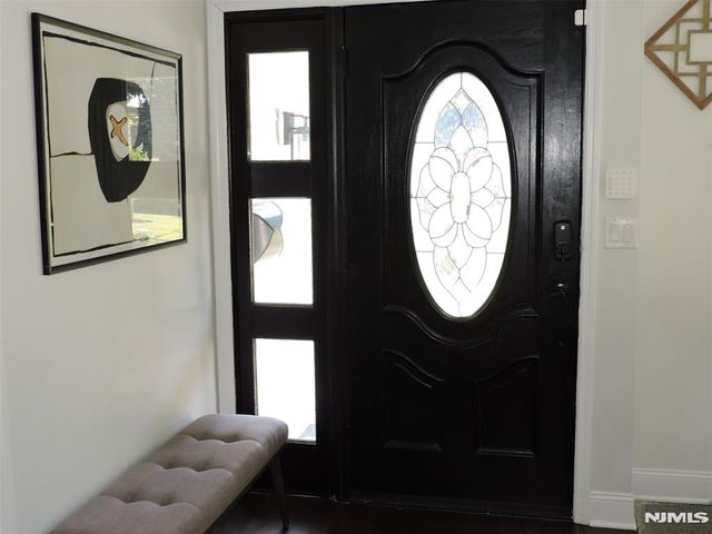 350 Monroe Avenue, Wyckoff, NJ 07481