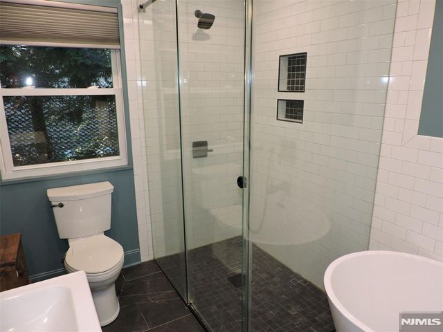 350 Monroe Avenue, Wyckoff, NJ 07481