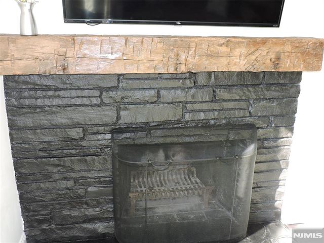350 Monroe Avenue, Wyckoff, NJ 07481