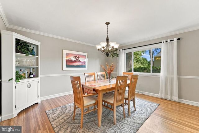 4 MELODY LN, Cherry Hill, NJ 08002