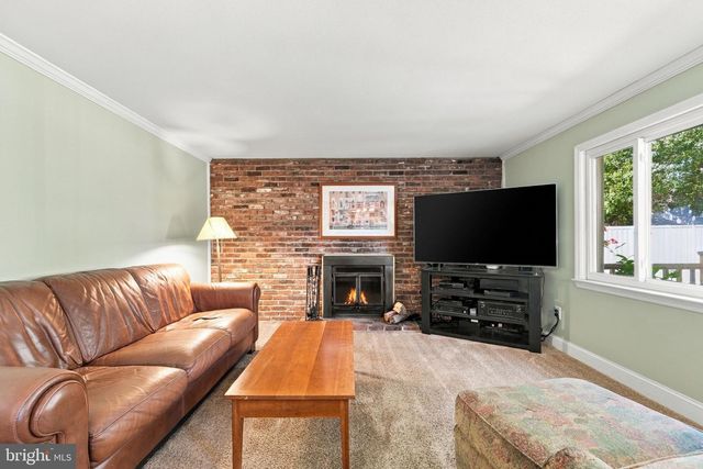 4 MELODY LN, Cherry Hill, NJ 08002