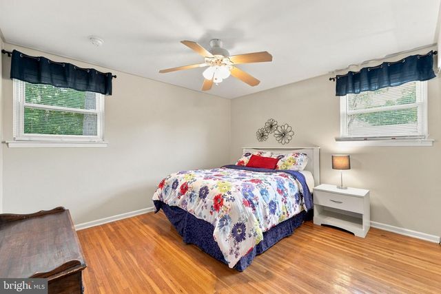 4 MELODY LN, Cherry Hill, NJ 08002
