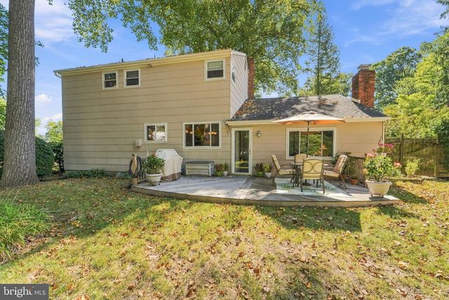 4 MELODY LN, Cherry Hill, NJ 08002