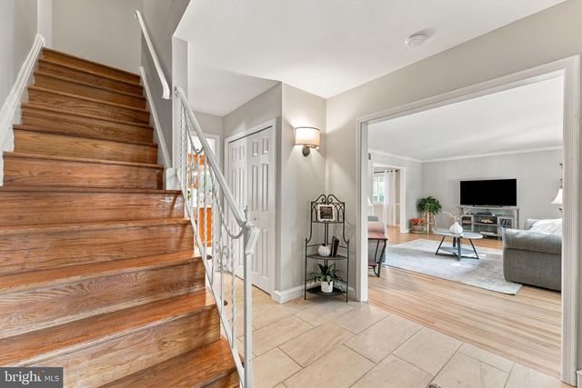 4 MELODY LN, Cherry Hill, NJ 08002