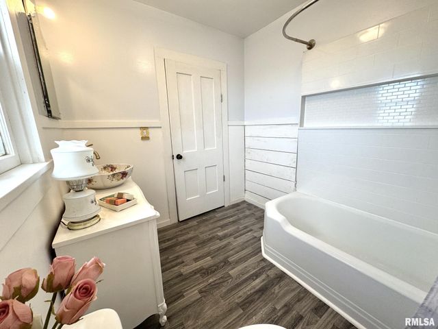 1392 54TH Avenue, Avon, IL 61415