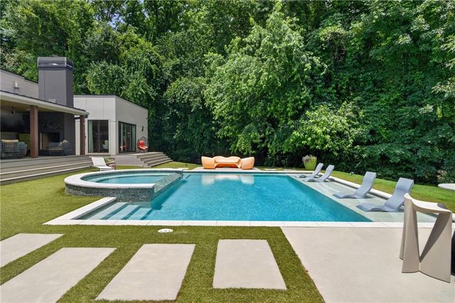 103 Melanie Lane, Woodstock, GA 30188