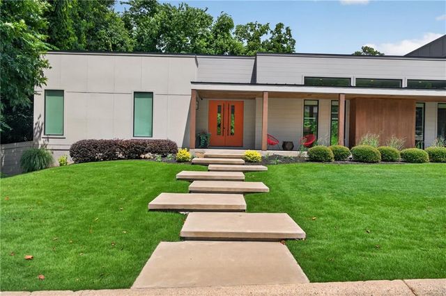 103 Melanie Lane, Woodstock, GA 30188