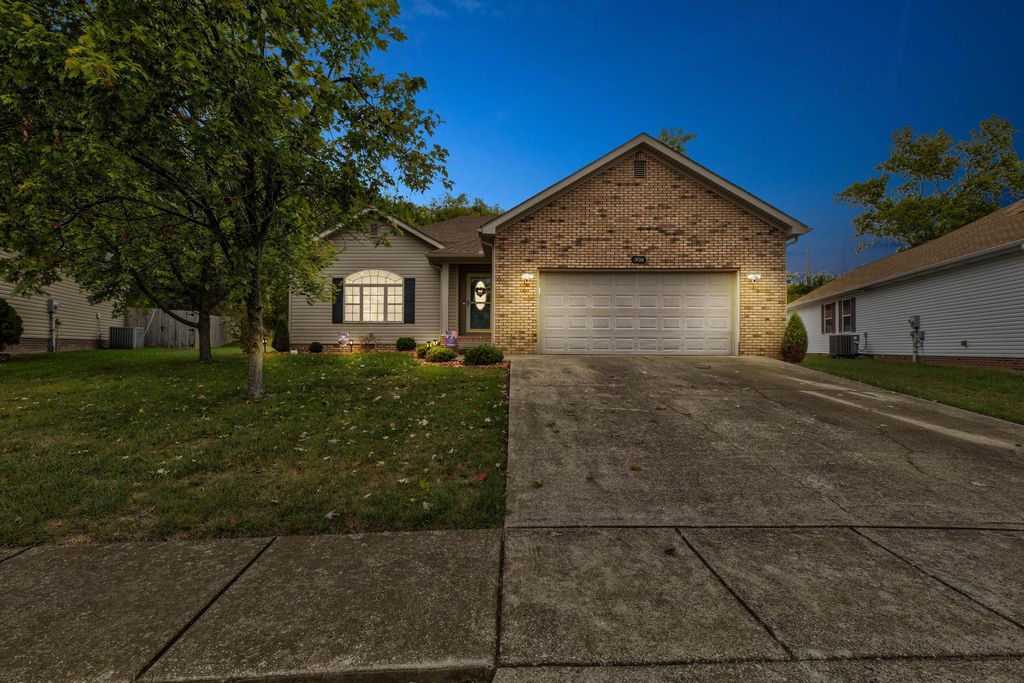 308 Oxford Circle, Richmond, KY 40475