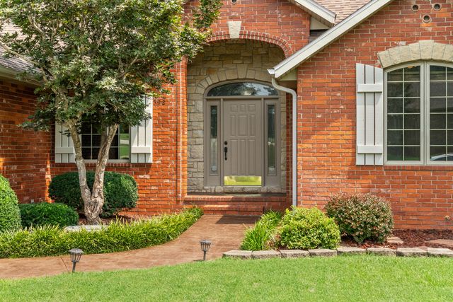392 N Niangua Drive, Nixa, MO 65714