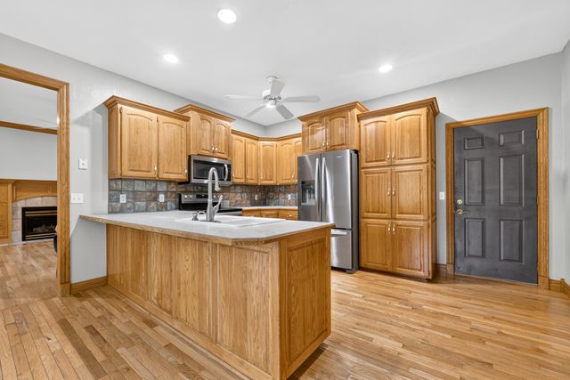 392 N Niangua Drive, Nixa, MO 65714