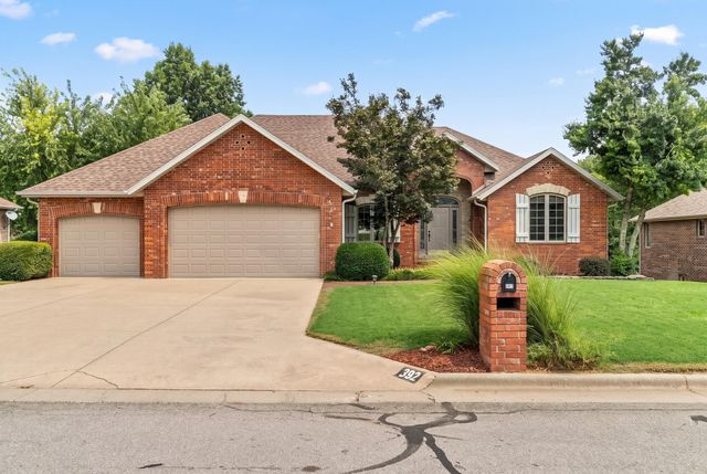 392 N Niangua Drive, Nixa, MO 65714