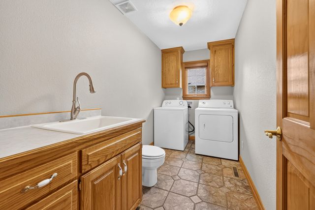 392 N Niangua Drive, Nixa, MO 65714
