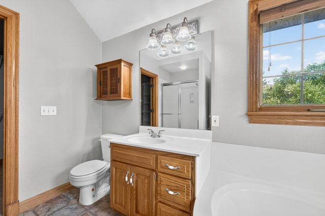 392 N Niangua Drive, Nixa, MO 65714