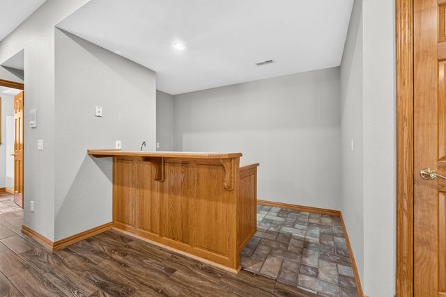 392 N Niangua Drive, Nixa, MO 65714